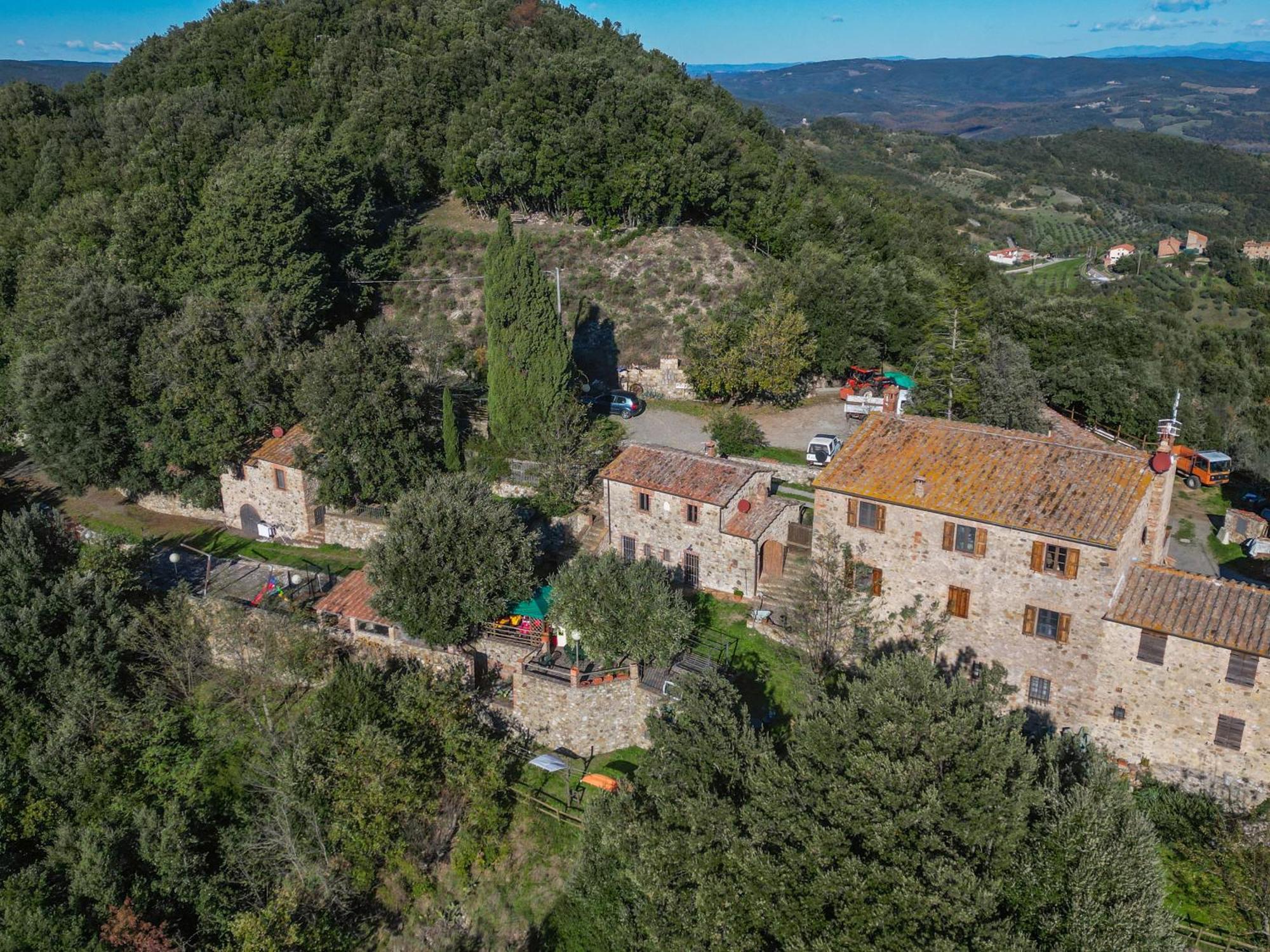 Villa Agriturismo Antico Borgo Montacuto Pari Exterior foto