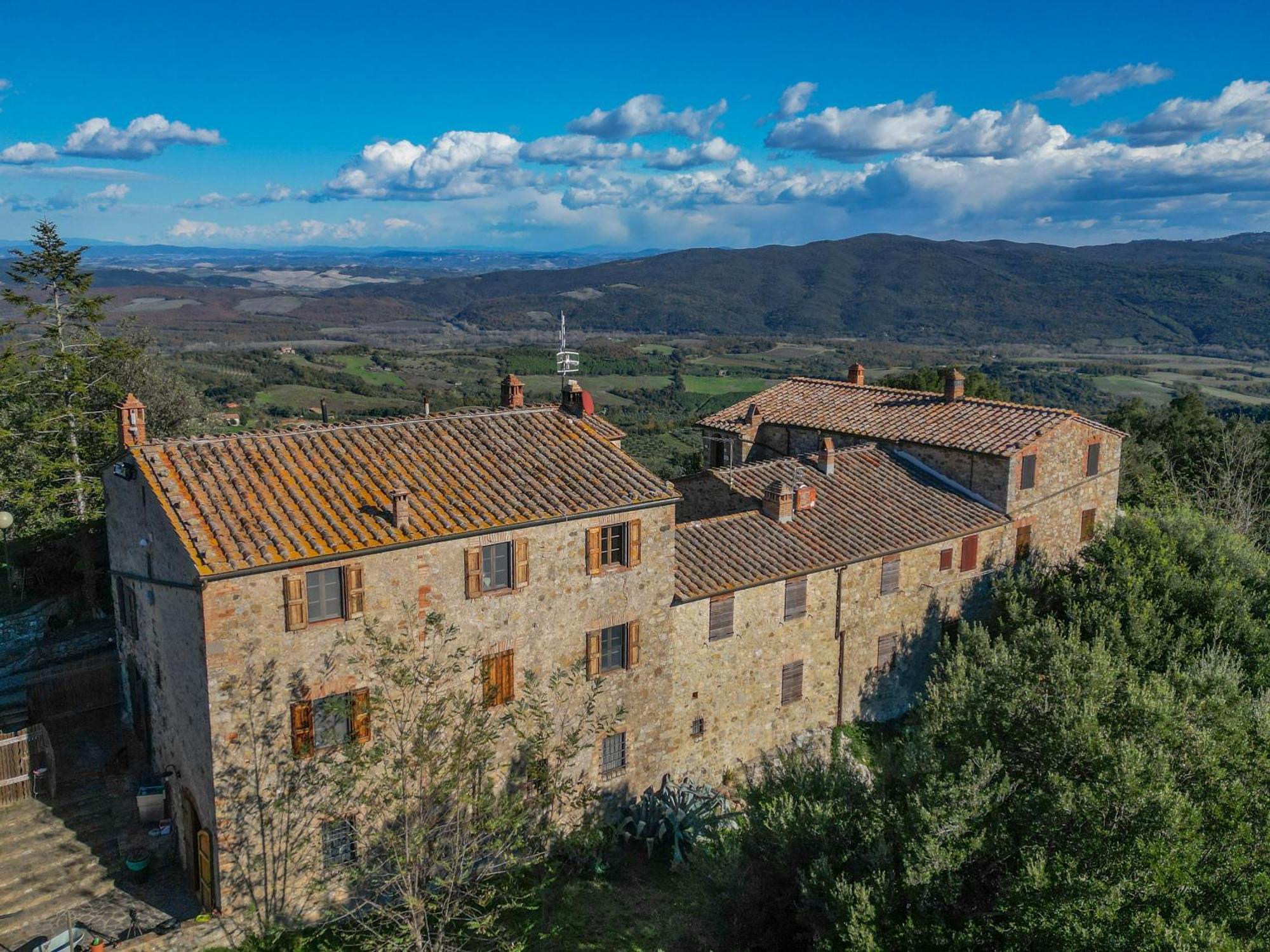 Villa Agriturismo Antico Borgo Montacuto Pari Exterior foto