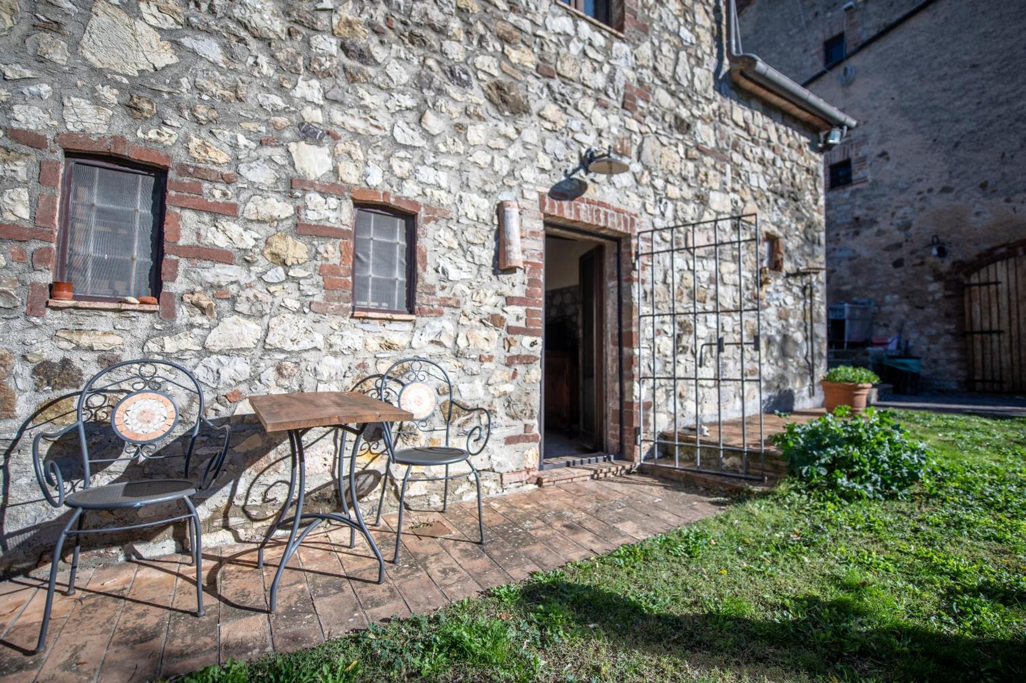 Villa Agriturismo Antico Borgo Montacuto Pari Zimmer foto